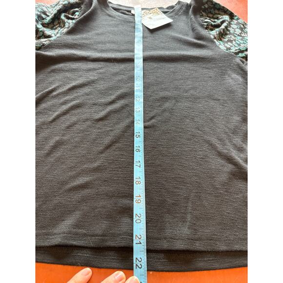 THML Wild At Heart Leopard Sleeve Sweater Blue Gray Black S 🐆✨ - Picture 4 of 7